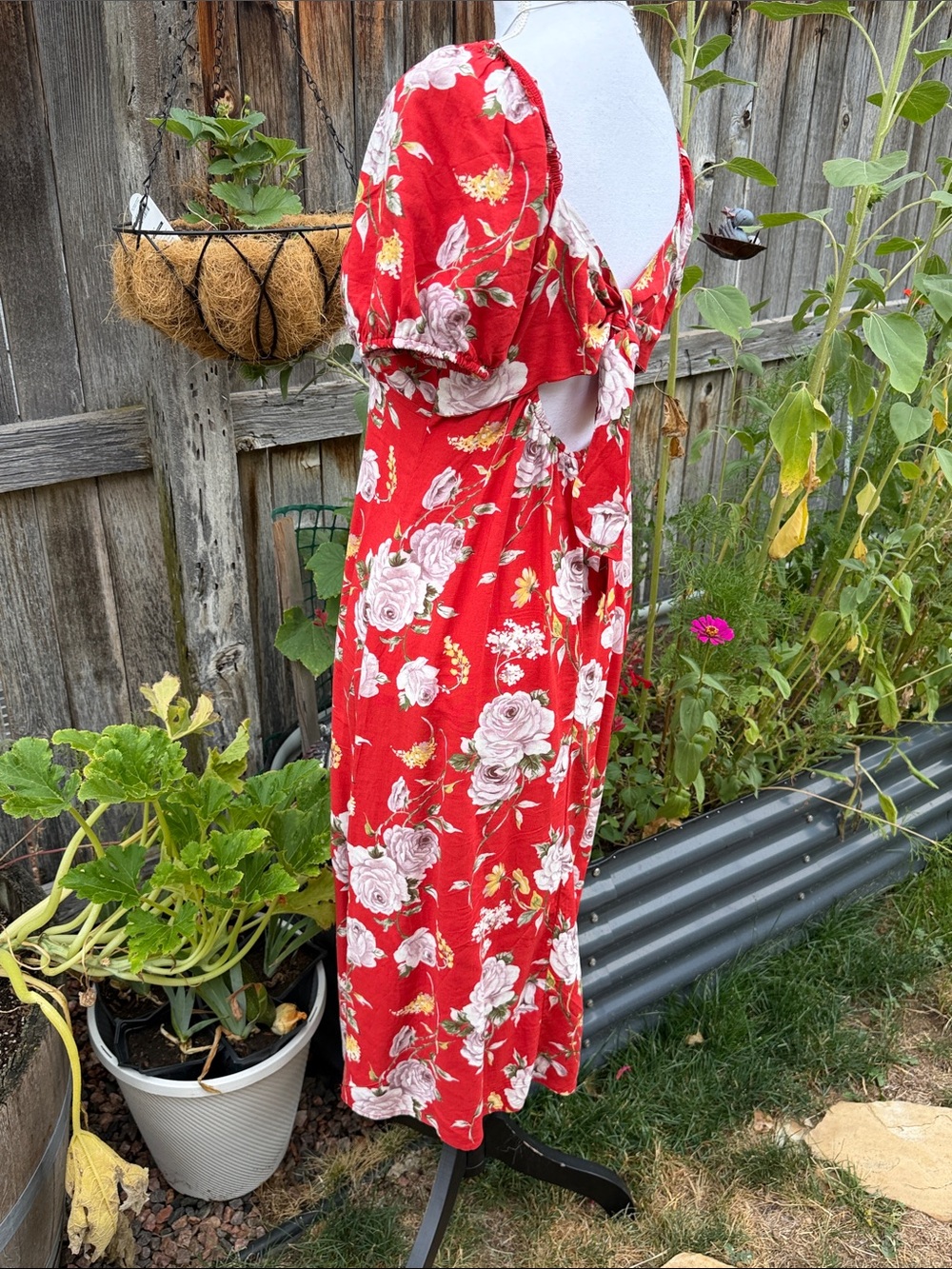 As U Wish Floral Midi Dress in Red Med EUC - Picture 3 of 7